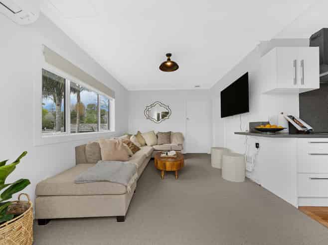 565 Buckland Road, Buckland