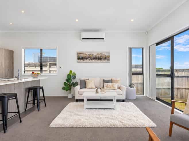 69 Barcliff Terrace, Gulf Harbour