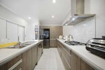 117 Hobsonville Point Road, Hobsonville