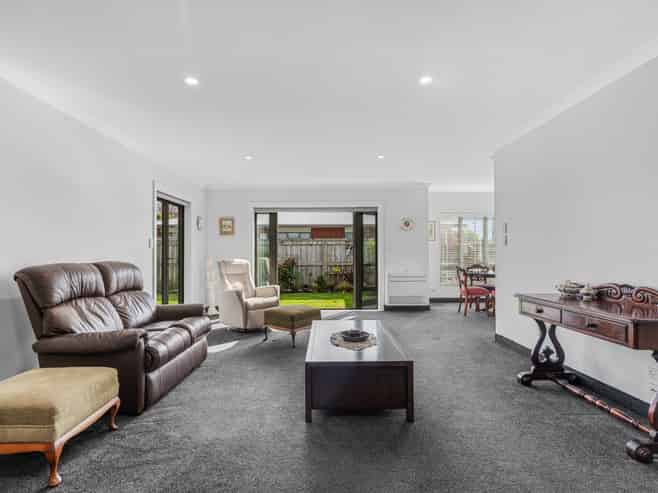 98 East Street, Greytown