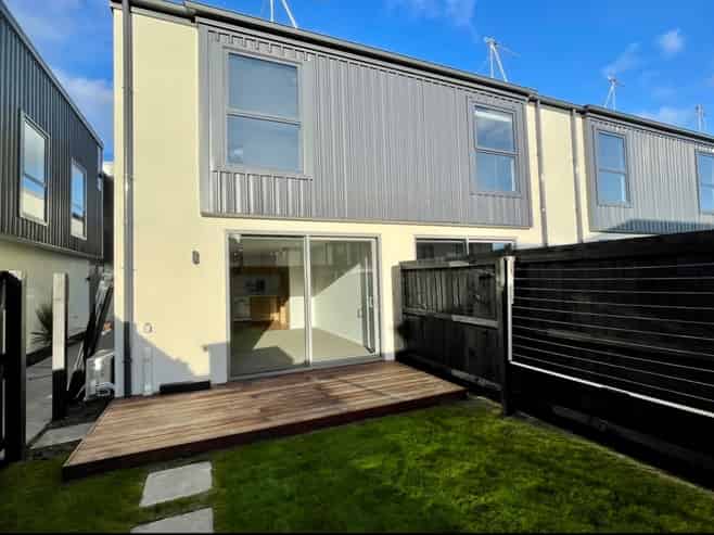 3/101 Mackworth Street, Woolston