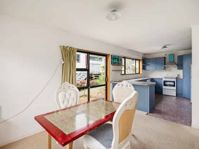 1260 New North Road, Avondale