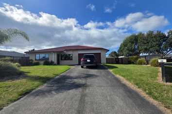 16 Romana Crescent , Papamoa