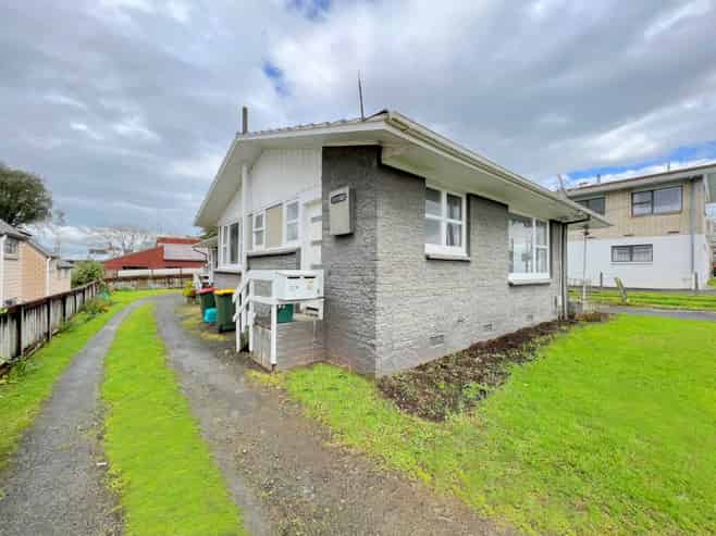 92 Clyde Street, Hamilton East