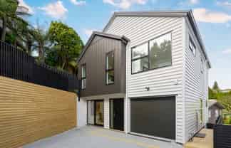 20D Barker Rise, Northcross
