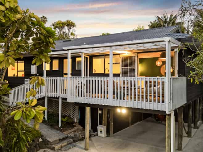 2/20 Bannerman Road, Western Springs