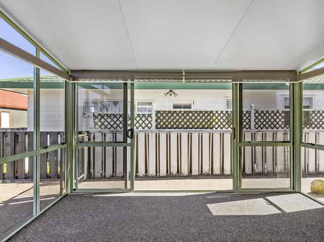 2/93 Rifle Range Road, Taupo