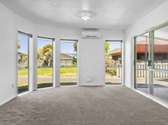 2/93 Rifle Range Road, Taupo