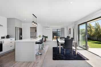 2 Marvell Lane, Rolleston