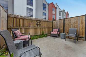 8/20 Henderson Street, Mornington