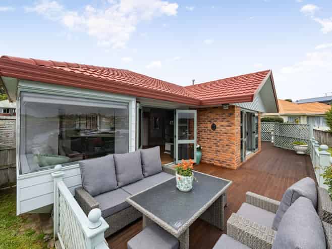 14 West Ridge Drive, Western Heights