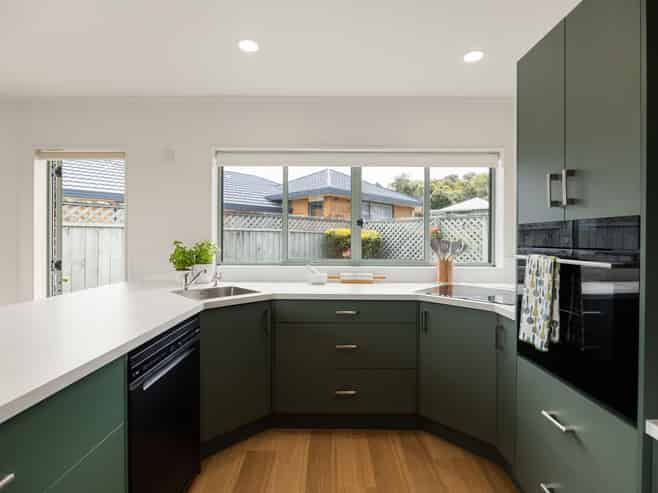 14 West Ridge Drive, Western Heights