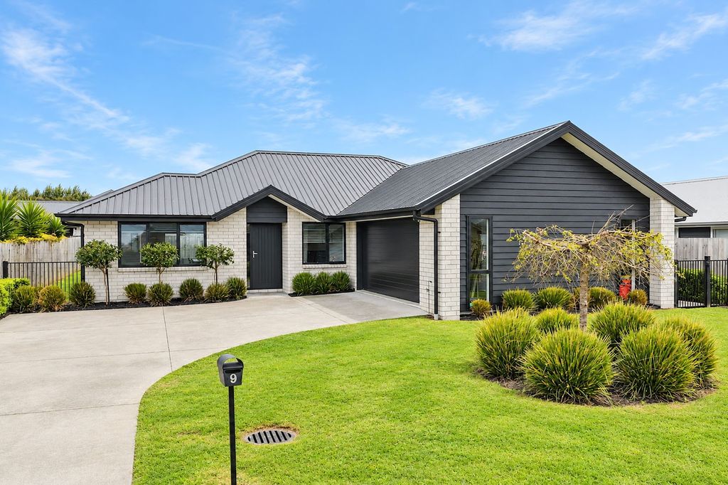 Family Living, Exceptional Space, Serious Value 1