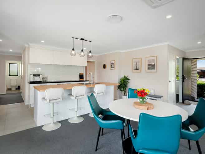 6 Island Vista, Athenree
