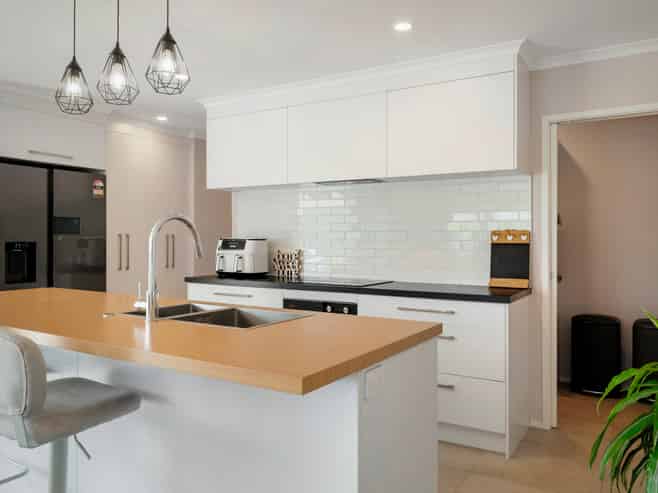 6 Island Vista, Athenree