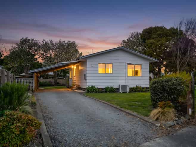 2 Tasman Crescent, Carterton