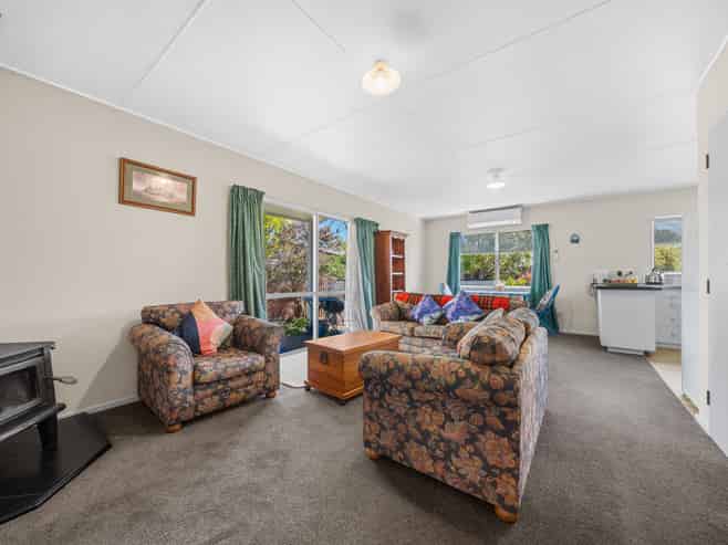 2 Tasman Crescent, Carterton