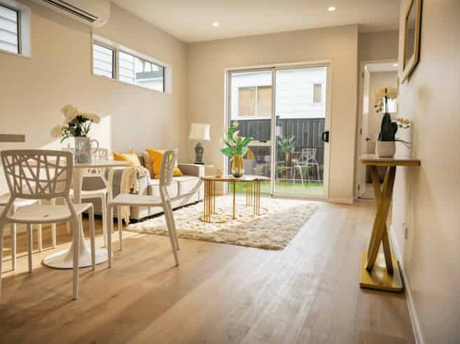 1/233 Great South Road, Manurewa