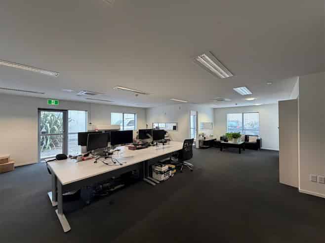 Affordable Ferrymead Office with Onsite Parking