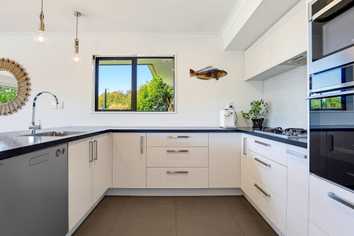 79 Windsor Drive, KIRWEE