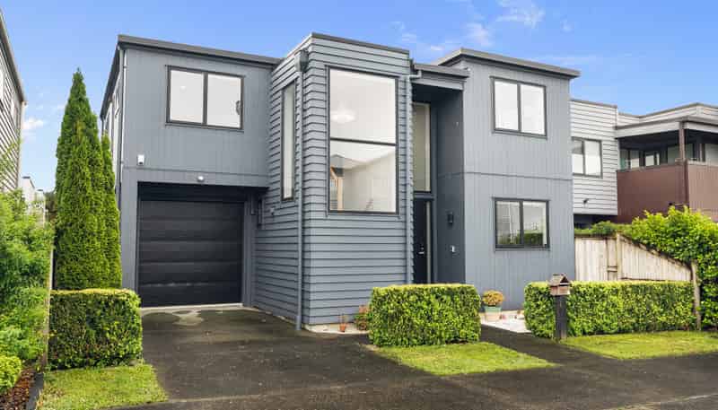 32 Lockheed Street, Hobsonville