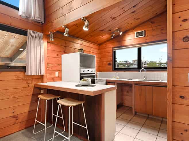 9 Camellia Place, Hamilton Lake