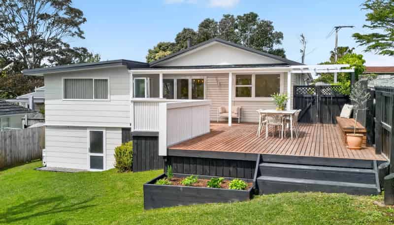 56 Totara Road, TE ATATU PENINSULA