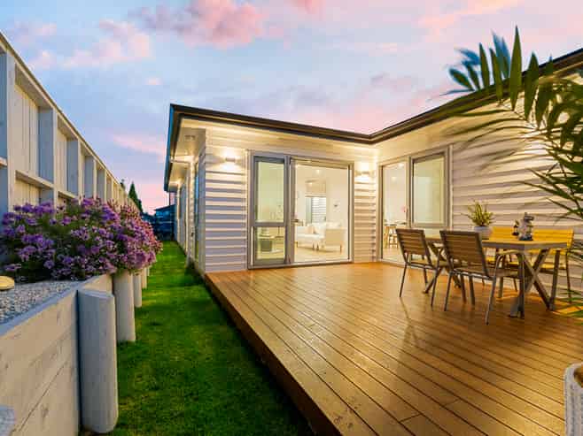 19 & 19A Surf View Crescent, Red Beach