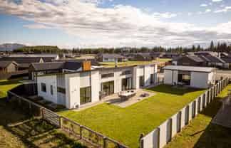 24 Jack Adamson Drive, Twizel