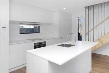 5/23 Hills Road, Edgeware