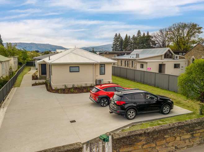 24 Dunorling Street, ALEXANDRA