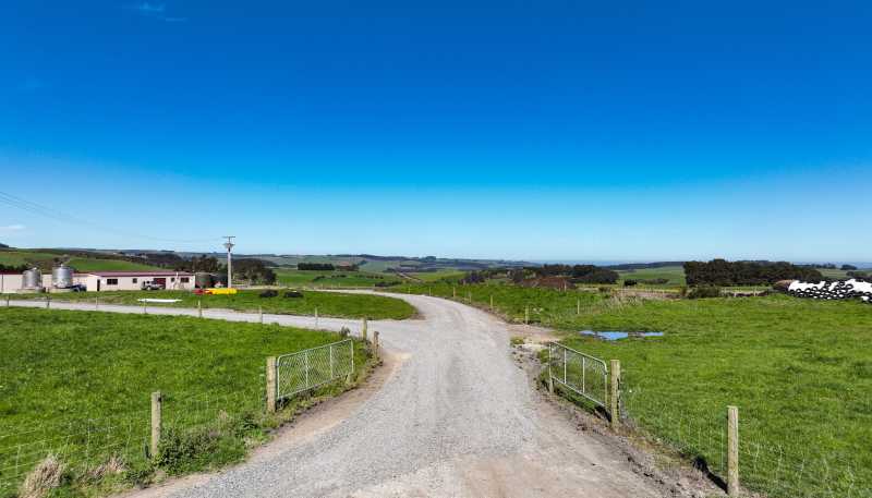 696 Jacks Hill Road, Waimahaka