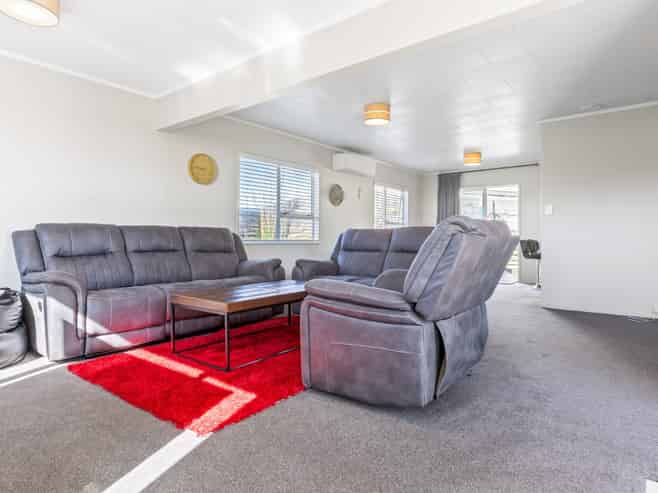 2/23 Kiddle Drive, Hilltop