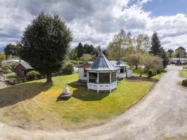48 View Street, Manapouri