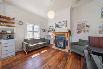 11 Plunket Avenue, Petone