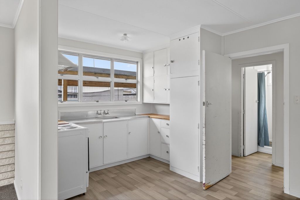 Spacious & Sunny Home in Outer Kaiti 3