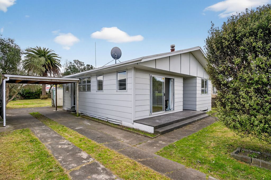 Spacious & Sunny Home in Outer Kaiti 1
