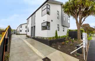 4/106 Wildberry Street, Woolston