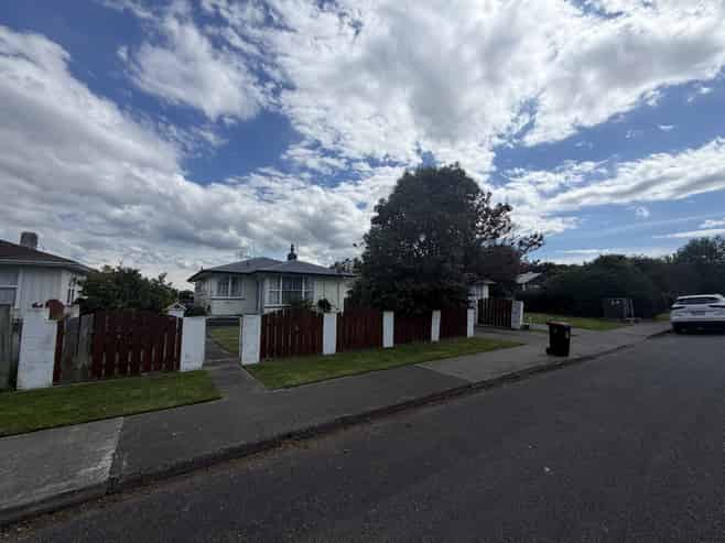 802 Huia Street, Camberley