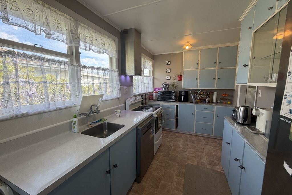 Homely on Huia 2