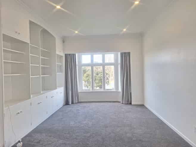 18 Heywood Crescent, Epsom