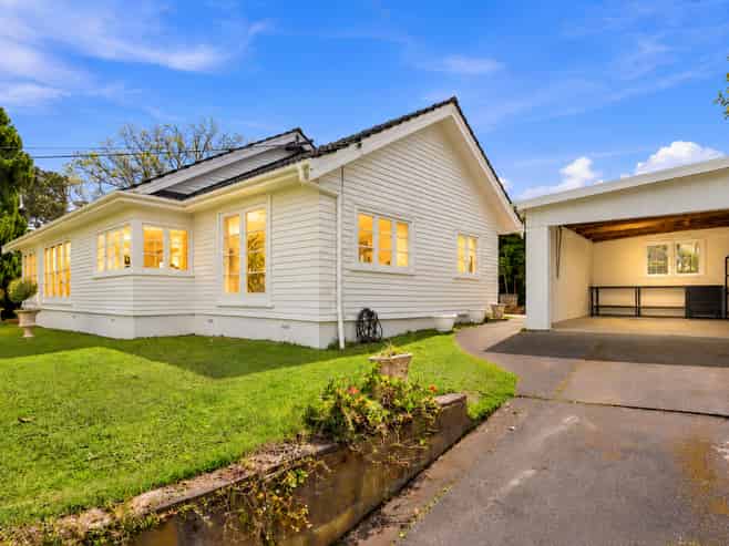 15 Carlisle Road, Torbay