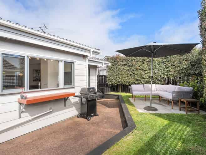 61A St Johns Road, Saint Johns