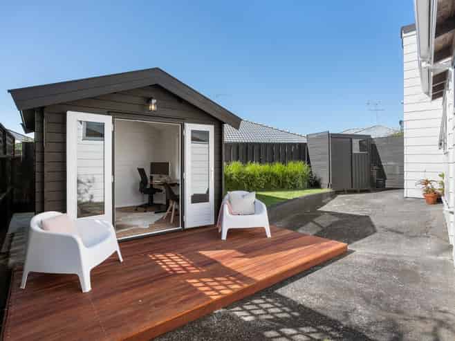 61A St Johns Road, Saint Johns