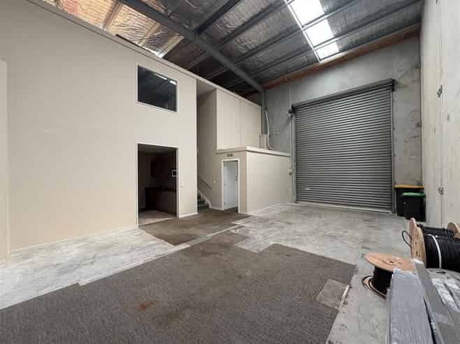 Functional Sockburn Industrial Unit