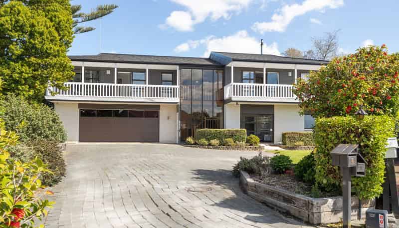 8 Huhana Court, HOKOWHITU