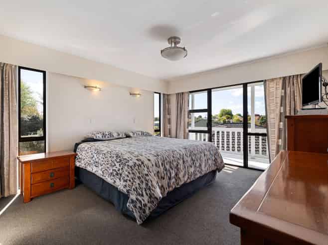 8 Huhana Court, HOKOWHITU