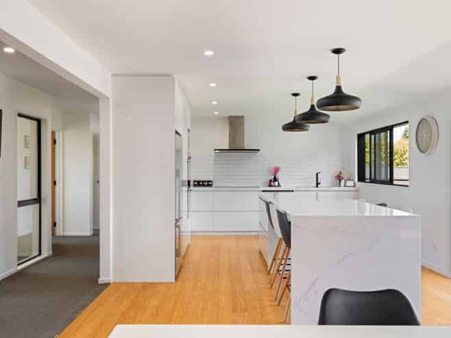 8 Huhana Court, HOKOWHITU