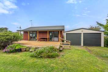 28 Kitchener Street, Te Horo