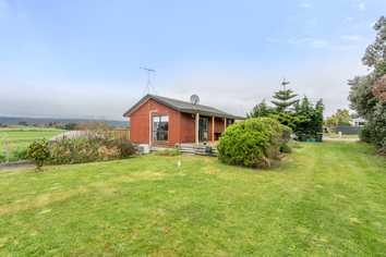 28 Kitchener Street, Te Horo